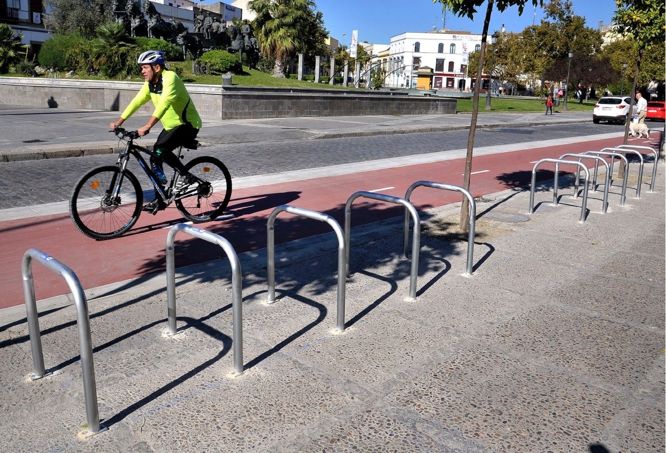 Paradoja Duplicación Envío Suministro de aparcamiento para bicicletas para el Ayuntamiento de Sevilla  - API Movilidad
